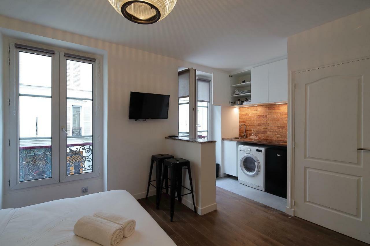 Ferienwohnung Studio de Charme proche Tour Eiffel et Rue Cler Paris Exterior foto